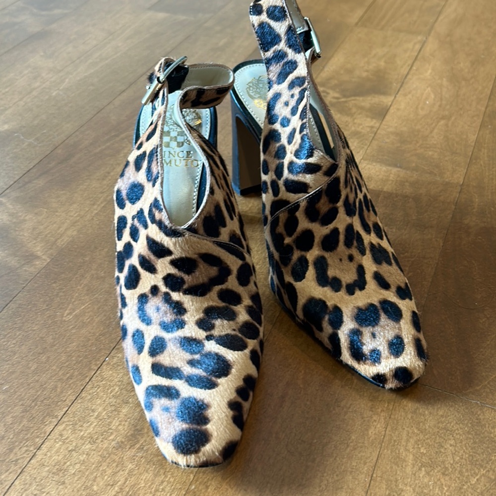 Vince Camuto Shoes Size 7.5